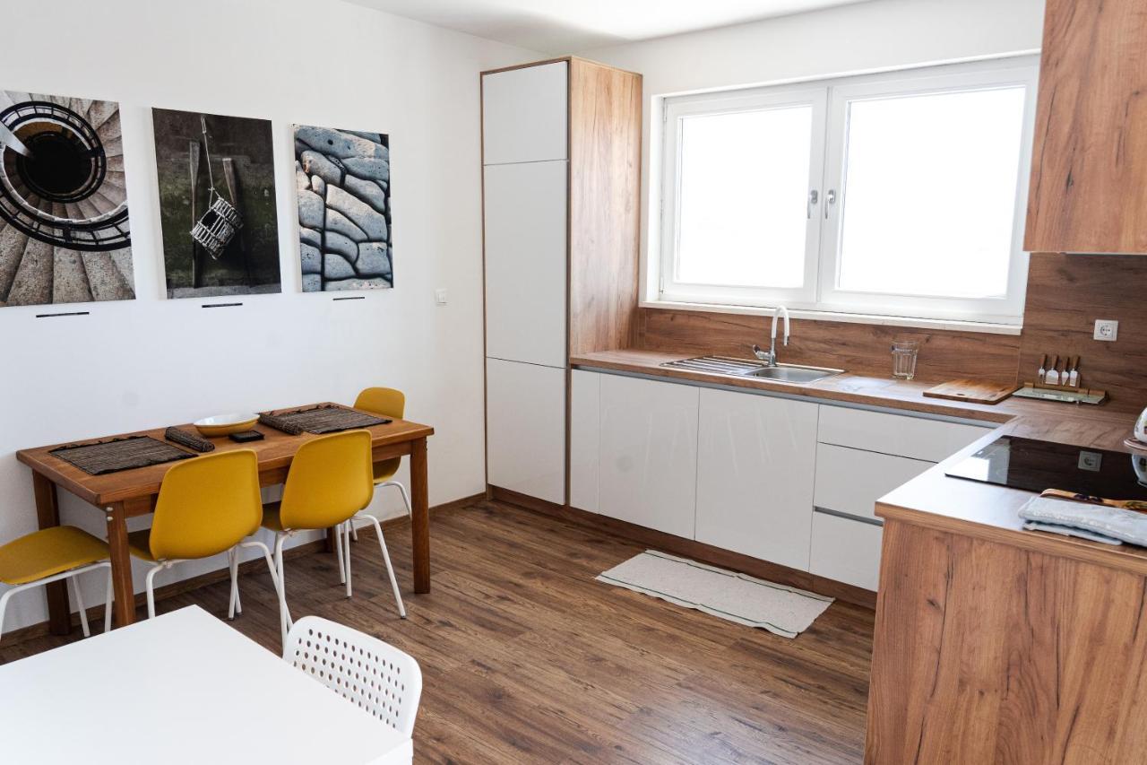 Station 22 - Brand New Apartment With A Terrace And Private Parking Vir Bagian luar foto
